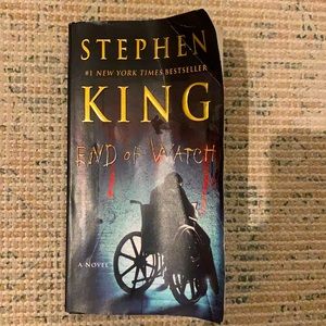 Paperback End of Watch by Stephen King